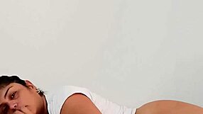 Mi Hermanastra Chupa Y Se Monta Hasta Sacarme La Leche