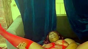 Sundaydogood614 shows her shaved pussy homemade