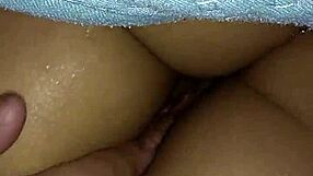 i'm so wet, i want a girl now