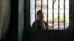 llego mi pedido de temu y no tengo para dar la propina al domiciliario as� que lo compenso d�ndole mi co�o a su boca