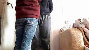 Did my girlfriend lick my pussy for the iPhone?