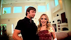 Slapping girlfriend's ass before fucking