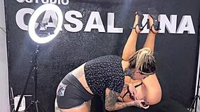 tatuadora licks bodybuilder client’s ass until she explodes in her mouth