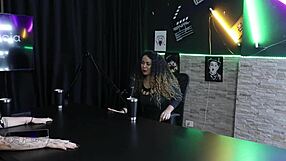Morena Safada Strips After Live Demands, Joins Wild Group