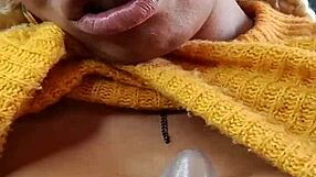 Watch this hairy housewife squirt while riding the dildo?