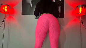 Worshiping Venezuelan Whore's Curvy Ass With Orgasm