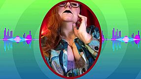 a milf femdom dominantly fingers herself to orgasm in amateur solo