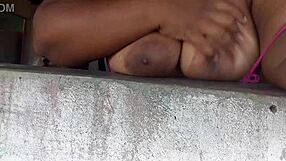 Crente Safada Shows Big Tits to Guys on Street