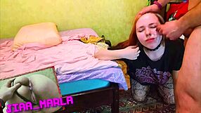 Ljubimec trdo jebe z nogavicami na sebi