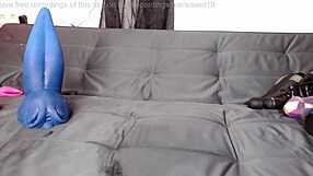 Horny slut siswet19 plunges dildo deep in ass!