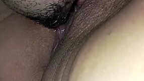 Ik lik de natte kut van mijn vriendin