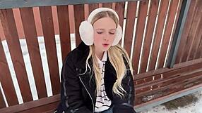 Beautiful Amateur Offers New Iphone For Monster Cock Sex