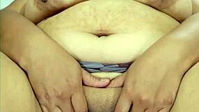 Big pussy bbw uses big toy for intense play