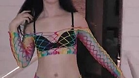 Gabbie Luna Rolls In Anal With Pedigree Bitch