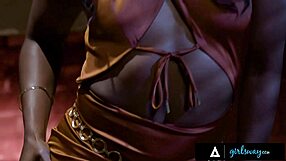 Hey, Ana Foxxx surprises her bestie with a dildo! 😍