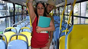 Estudante Encoxada E Fodida Dentro Do Ônibus Em Público Com Big Ass