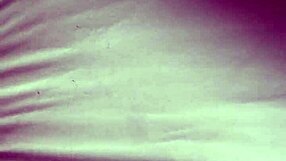 i watch this big booty lightskin throwing her fat ass back in a fun dance routine