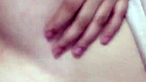 filipina girlfriend loves being horny