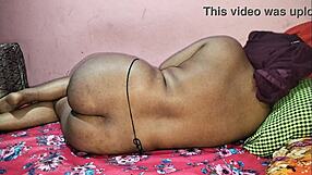 muslim mom at massage shop, masseur sliding his dick 😏