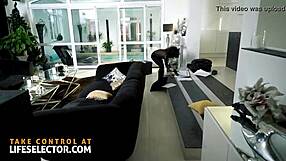 i love this group scene with stacy, romy, and jessy