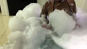 Morena Shows Big Pussy Lips in Sensual Foam Bath Experience