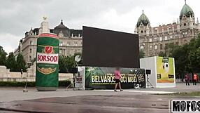 Touriste demande : veux voir pipe anale Macy ?
