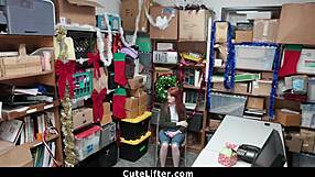 18歳赤毛泥棒娘つかまってデカチンでハード罰ファック！