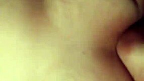 BBW gemuk hisap kote besar dalam blowjob lembap