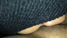 Ebony queen squirting wildly.