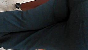 big booty milf hidden at food store candid