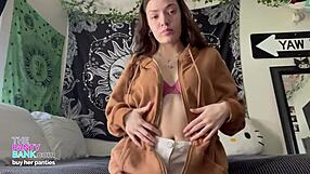 Little 18yo Latina Amateur Rubs Meaty Pussy Lips