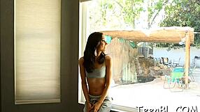 Sweet Teen Slut Gives Juicy Blowjob to Shaft