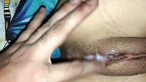 Venezuelan wife begs for daily bareback creampie