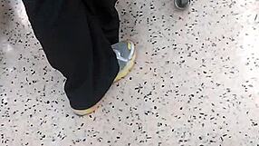 big booty milf hidden at food store candid