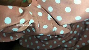 Amateur indonesian couple engages in homemade blowjob and cumshot scene