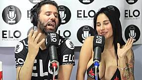 omg, this entrevista with elo podcast got so spicy, jenifer play got me all exited