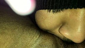 Ebony queen squirting wildly.