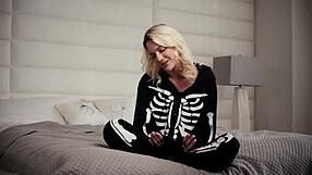 Gorgeous Blonde Kenna James Gets Fucked Hard By Her Sexy Boyfriend Nathan Bronson