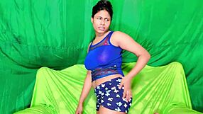 I enjoy watching desi lesbian scenes together