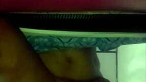 la atrevida esposa le gusta la leche en el sapo hasta adentro sin condon en mi cuarto