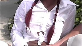 Lyla Lei dijilat dan doggy style threesome mentah sebelum ambil pancutan besar muka