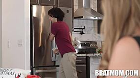 Pomajka Eni King daje slobodno pušenje kurca Elijasu Kešu