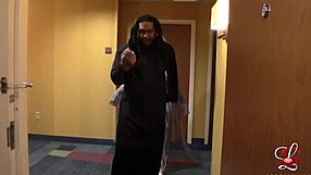 Mariée cadavre Halloween cosplay défoncée par grosse bite noire