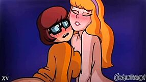 velma and daphne have a group chat