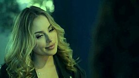 Maddy May and Anna Claire Clouds: Lesbian Scissoring Tease?