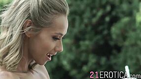 Veronica Leal Receives Rimjob And Facial From Tattooed Couple