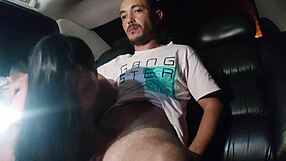esposa gostosa chupando corno enquanto uber fode meu cu