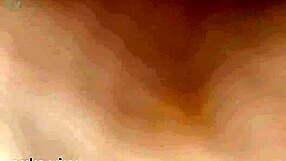 Tu Semen Cayendo Lento Por Mis Piernas con Pies Mojados de Leche