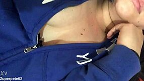 my stepsister crystal masturbating for her fans, so hot