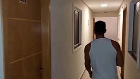 Vizinha Chamou no Meu Apartamento e Acabou Acontecendo Mais do Que Eu Esperava Veja